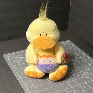VINTAGE Ty Beanie Babies Pluffies Collection 2005 Quackies Plush Chicken Yellow